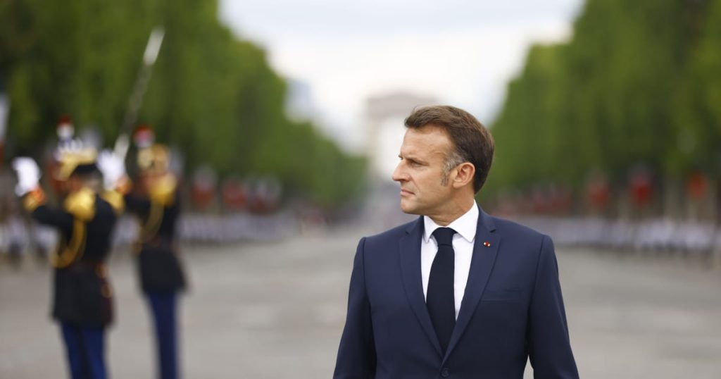 Macron s'apprête à présenter un plan de service militaire volontaire