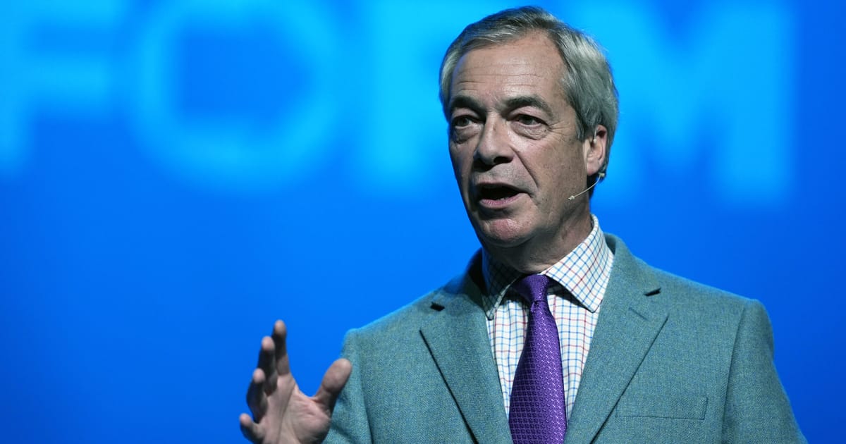 Nigel Farage nie les allégations d'abus racistes envers un écolier