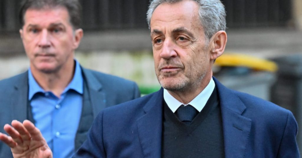 Sarkozy libéré de prison après avoir purgé 3 semaines de peine de 5 ans