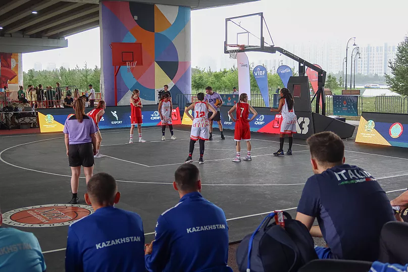L'Espagne et la Pologne s'affrontent en quarts de finale féminins 3x3 à Astana