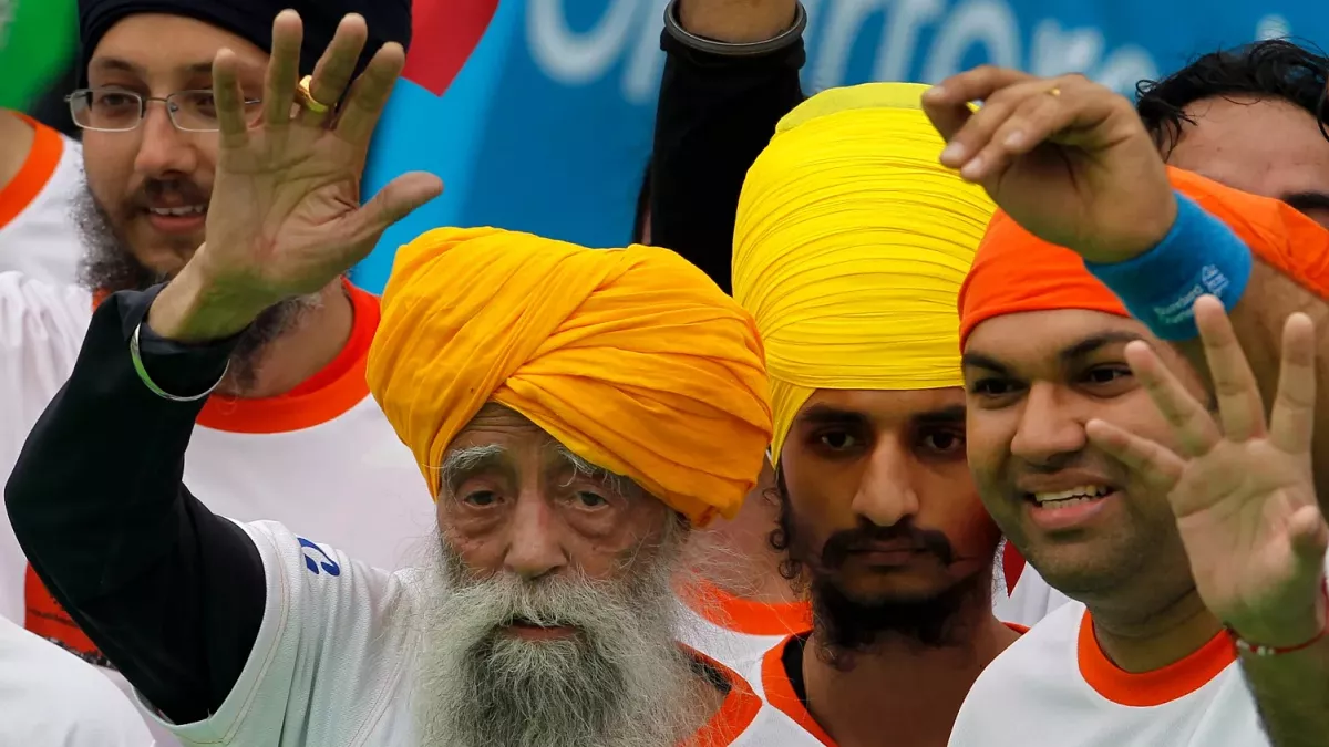 Fauja Singh, le plus vieux marathonien du monde, décède à 114 ans après avoir été heurté par une voiture