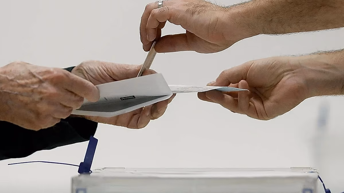 L'Estrémadure vote aux élections anticipées, le PP cherchant la majorité absolue