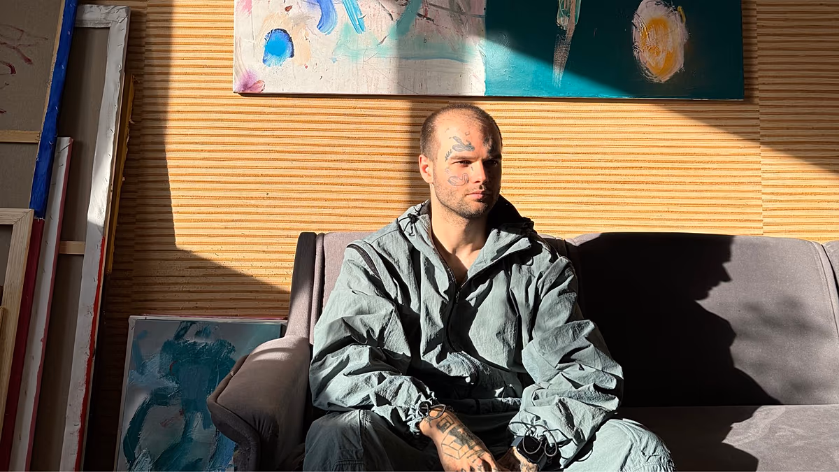 Captured on canvas: a soldier paints a year of fighting against Russia's war on Ukraine