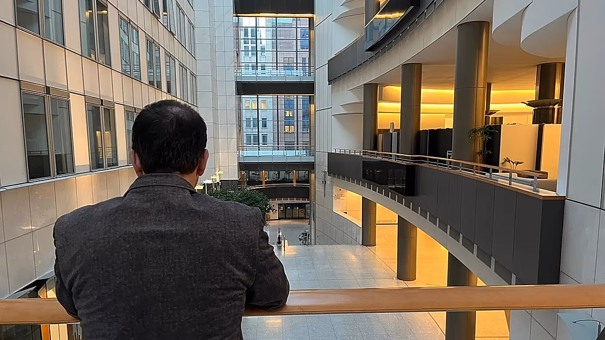 Toni Comín : Rencontrez le député européen « fantôme » vivant dans un vide juridique