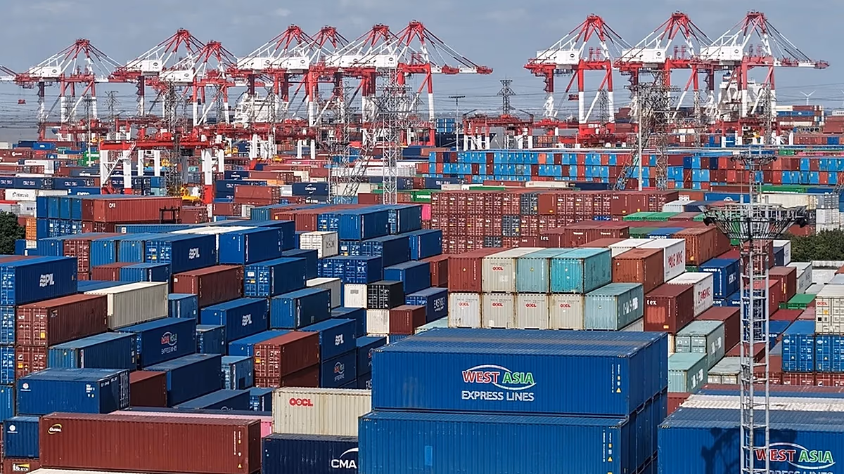 La Chine enregistre un excédent commercial massif de 1,2 billion de dollars en 2025 alors que les exportations ont augmenté en décembre