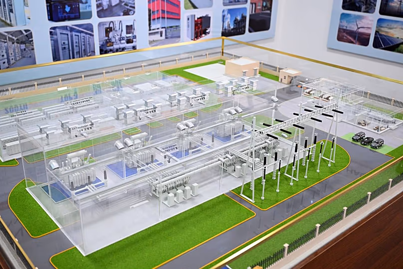 Plan de l'usine de trigénération et de la première mini-station du secteur