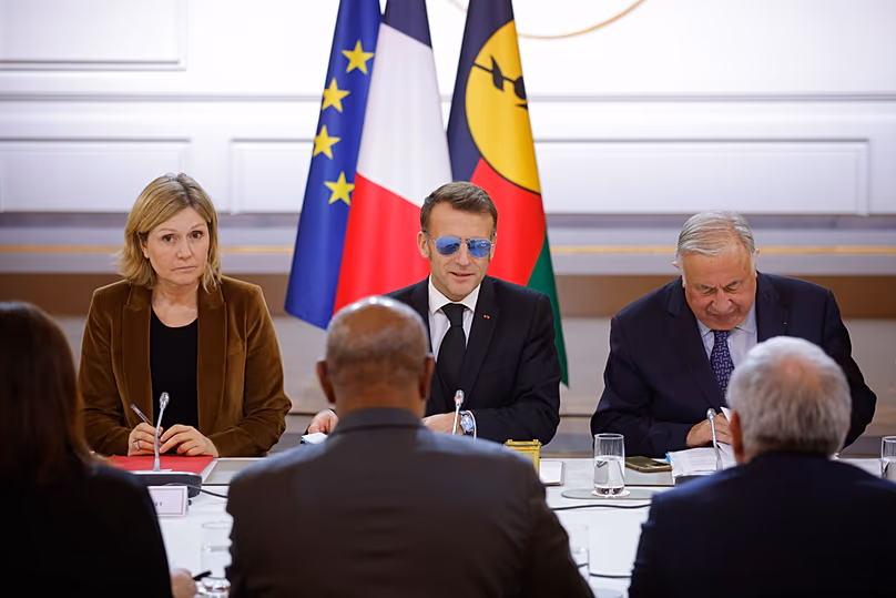 DOSSIER : Le président français Emmanuel Macron s'exprime lors d'une réunion sur l'avenir institutionnel de la Nouvelle-Calédonie à l'Elysée, le 16 janvier 2026