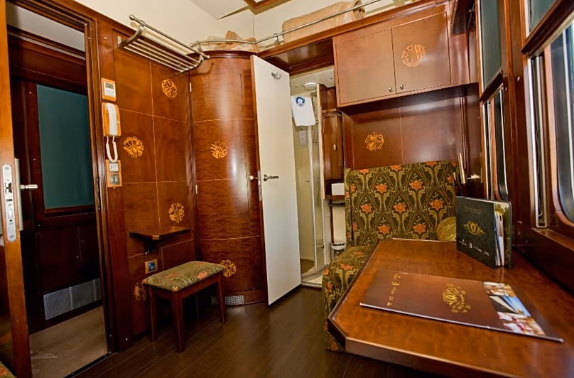 La cabine Grand Class du train Al Andalus la nuit