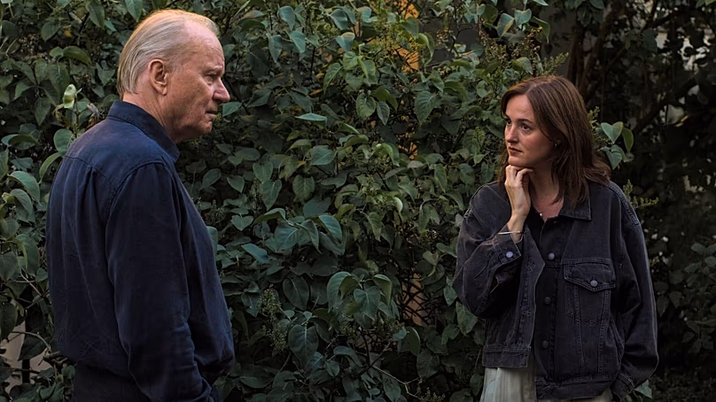 Stellan Skarsgård et Renate Reinsve dans Valeur sentimentale