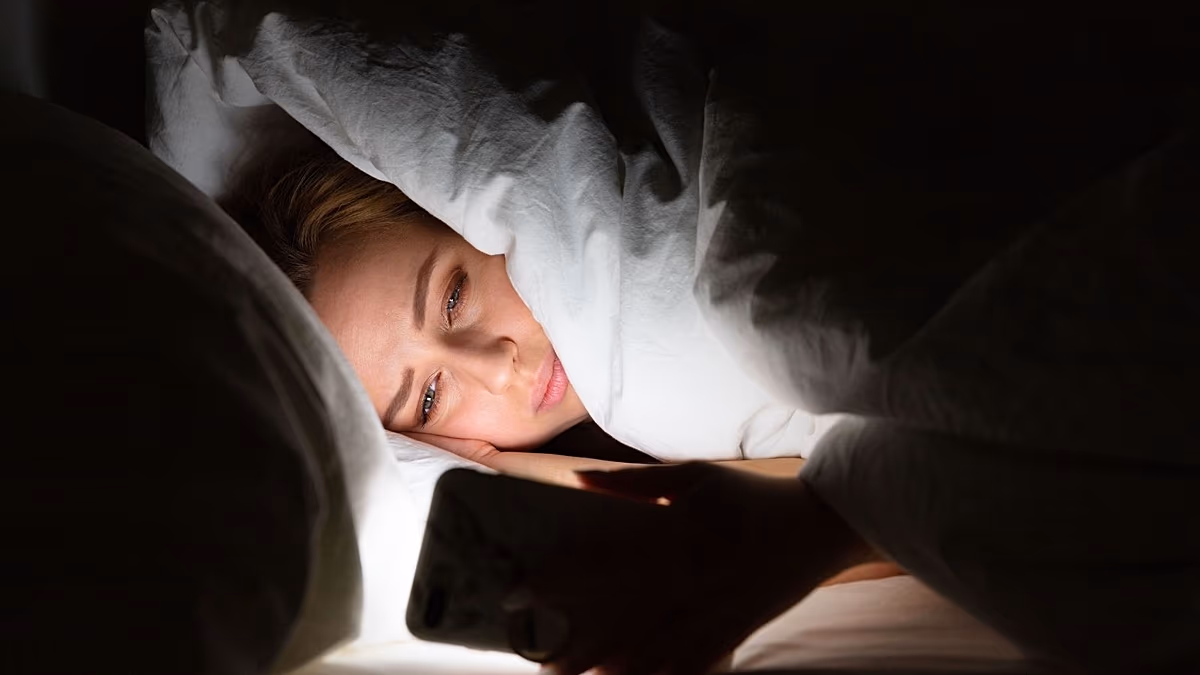 Les personnes qui veillent tard courent un risque plus élevé de crise cardiaque et d’accident vasculaire cérébral, selon une étude