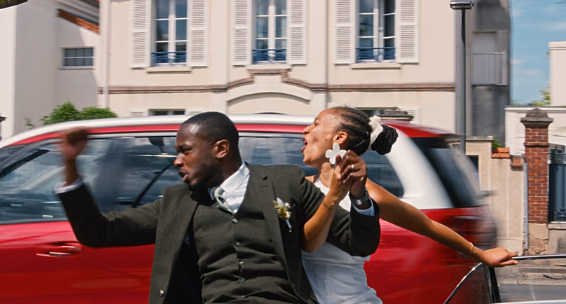 Situé entre la France et la Guinée-Bissau, les personnages de Dao voient leurs histoires s'entremêler.