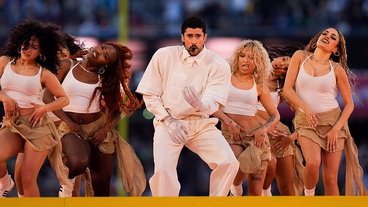 Le spectacle de la mi-temps du Super Bowl de Bad Bunny n'a enfreint aucune règle à la suite d'une enquête