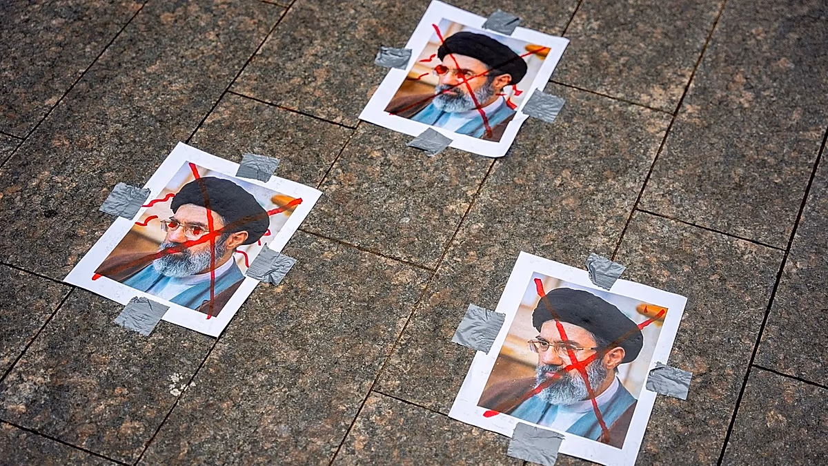 Unclear if Iran's leader Mojtaba Khamenei is 'dead or not,' Trump tells reporters