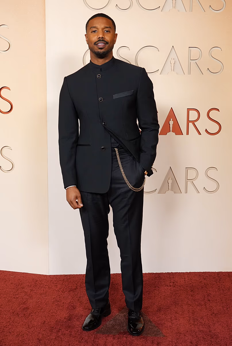 Michael B. Jordan arrive à la cérémonie des Oscars le dimanche 15 mars 2026 au Dolby Theatre de Los Angeles.