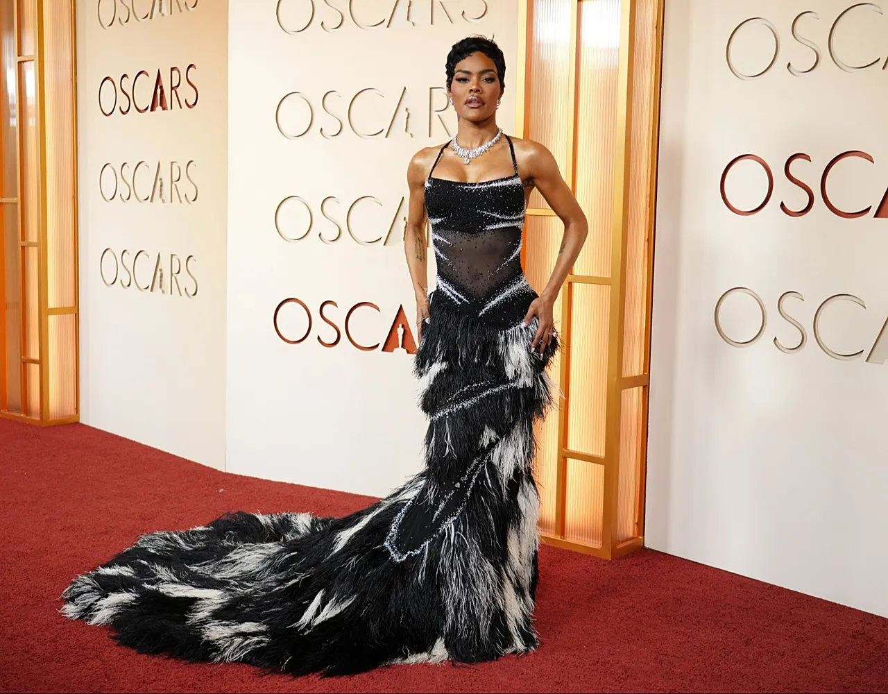 Teyana Taylor arrive à la cérémonie des Oscars le dimanche 15 mars 2026 au Dolby Theatre de Los Angeles.