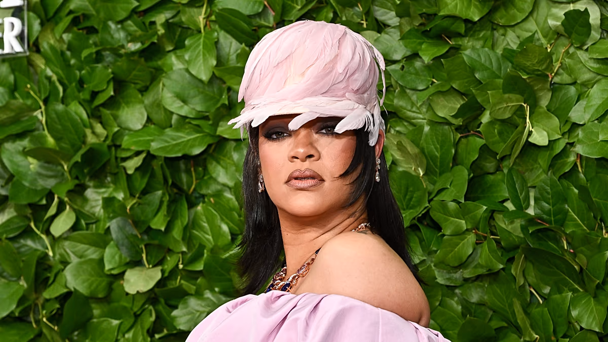 Une femme plaide non coupable de tentative de meurtre sur Rihanna