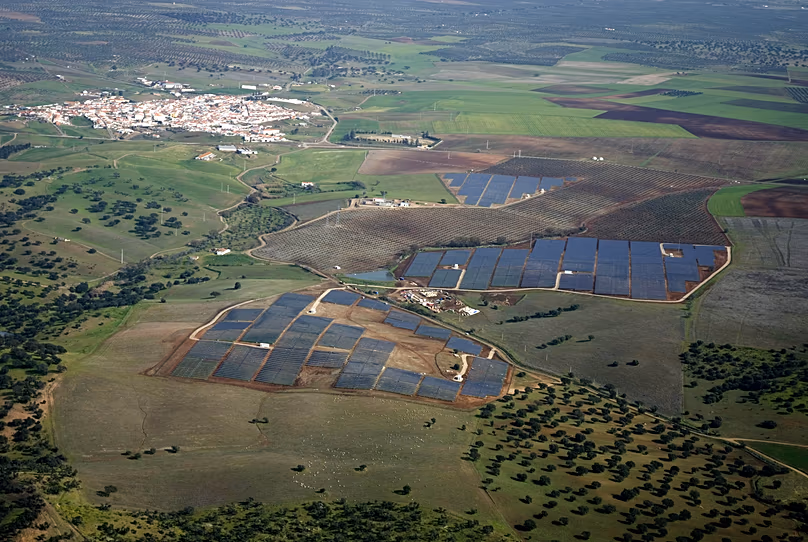 DÉPOSER. Vue aérienne de la centrale solaire de Serpa au Portugal, mars 2008