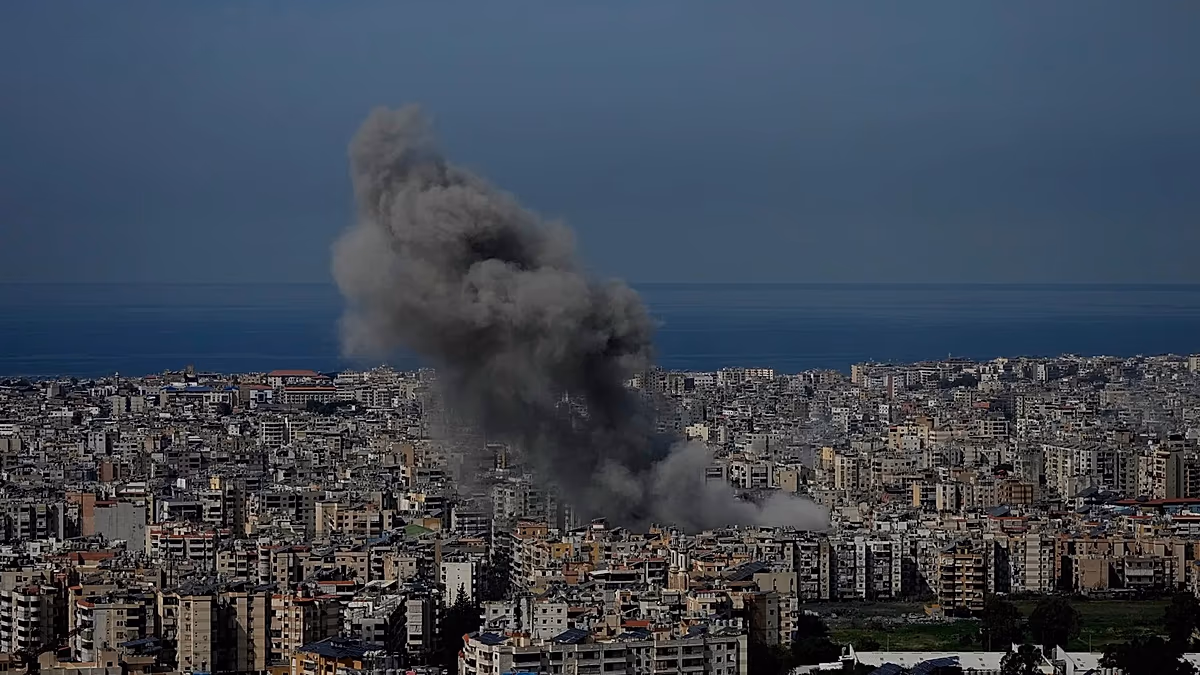 Les frappes israéliennes tuent au moins 20 personnes au sud du Liban