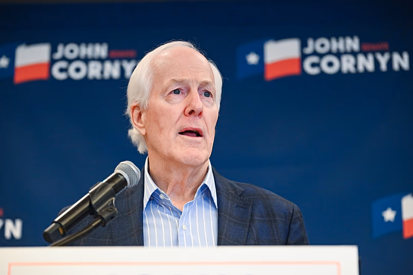 Le sénateur républicain John Cornyn s'adressant aux journalistes, le 3 mars 2026, à Austin. (Photo AP/Jack Myer)