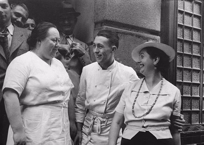 Simple Brazier avec un jeune Paul Bocuse