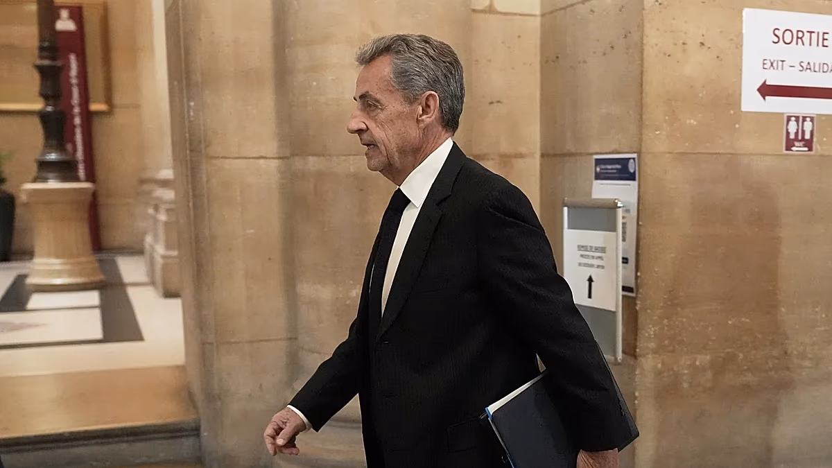 Sarkozy clame son innocence lors du procès pour financement des élections en Libye