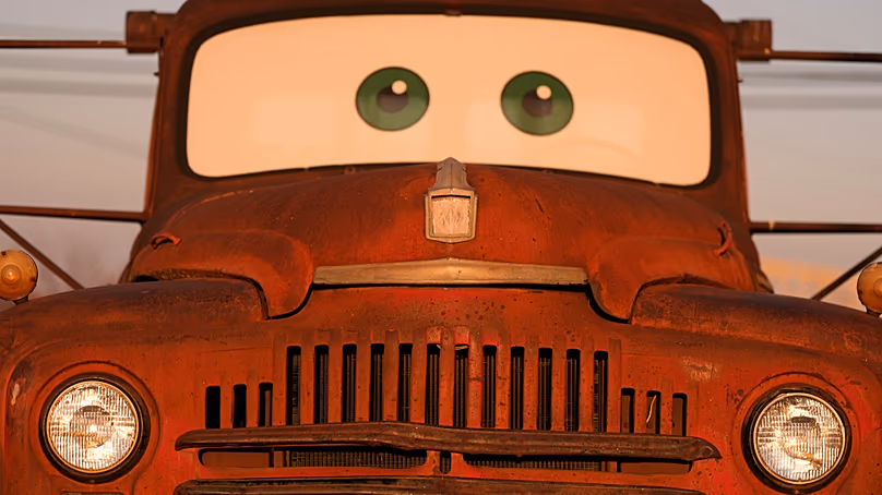 Un camion à la station-service Kan-O-Tex à Galena, Kansas, a inspiré le personnage de Tow Mater dans le film Pixar Cars