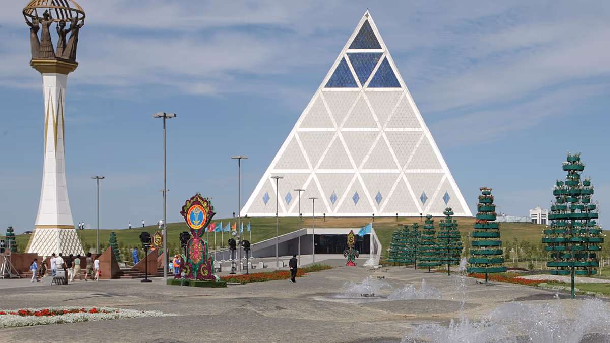 Les dirigeants d’Asie centrale se réunissent lors du tout premier sommet régional sur le climat pour discuter de la crise de l’eau