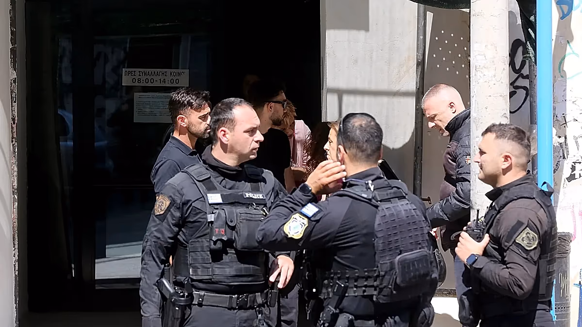 Un homme armé arrêté lors d'une chasse à l'homme après plusieurs fusillades dans le centre d'Athènes