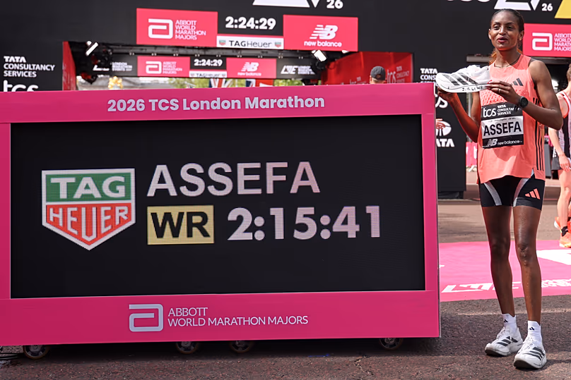 Assefa a amélioré son temps en battant le record du monde du marathon féminin à Londres, le 26 avril 2026.