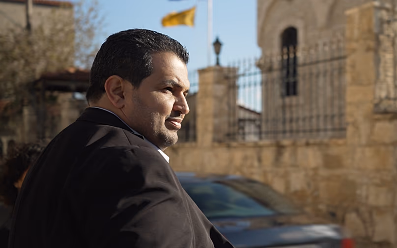 Le maire de la municipalité de Kourion, Pantelis Georgiou, explique : « Les gens commencent à penser que le fait d'avoir une base militaire de cette taille dans la région constitue une menace. »
