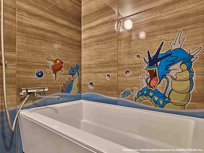 La salle de bain présente des Pokémon de type Eau.