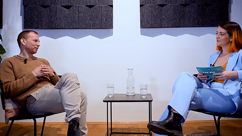 Christoph Gerber a rejoint Hannah Brown sur The Big Question