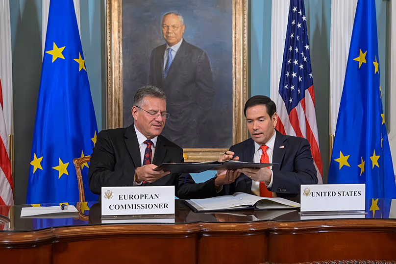 Le secrétaire d'État Marco Rubio et le commissaire européen chargé du commerce et de la sécurité économique Maroš Šefčovič au Département d'État, le vendredi 24 avril 2026, à Washington.