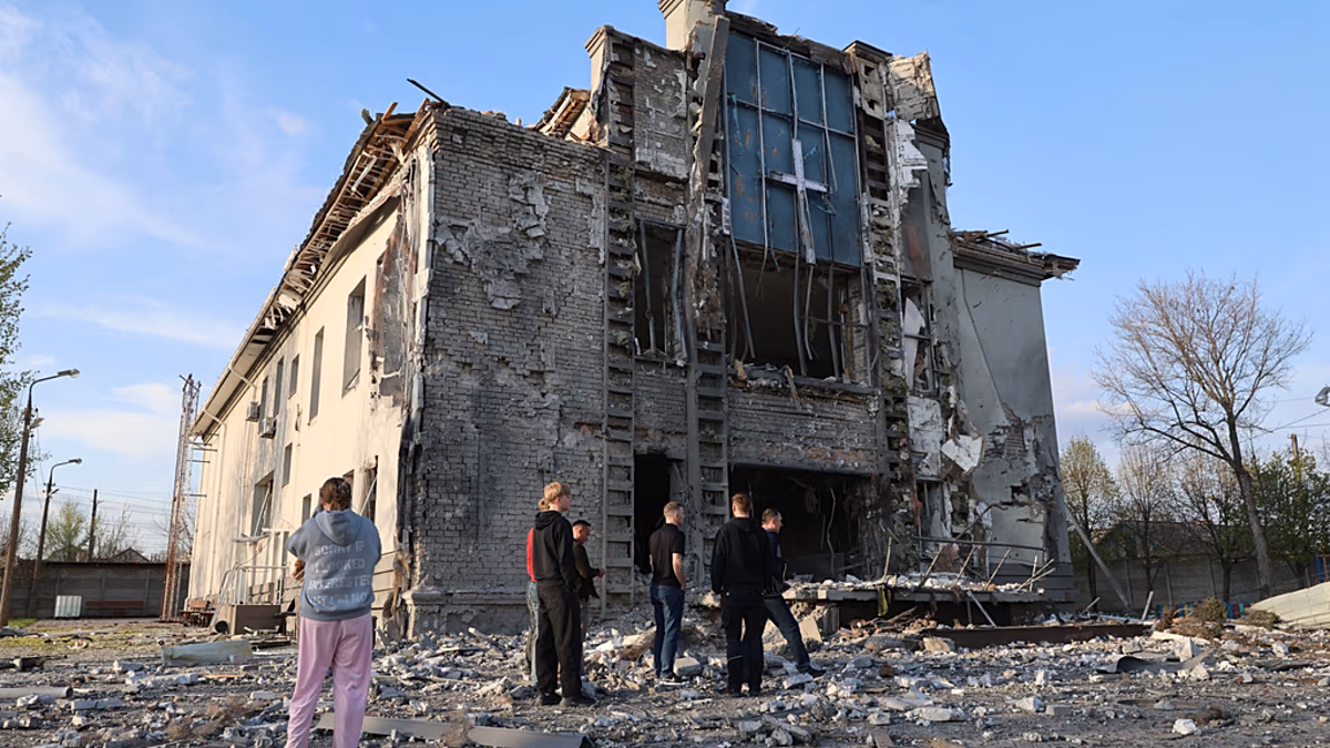 L’Ukraine ciblée par plus de 230 drones russes, Zelensky donne le feu vert aux États-Unis pour le pétrole russe