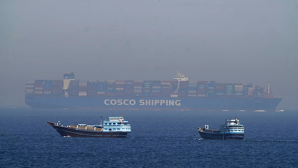 La confusion règne sur la réouverture du transport maritime à Ormuz alors que l'Iran impose de nouvelles conditions de passage