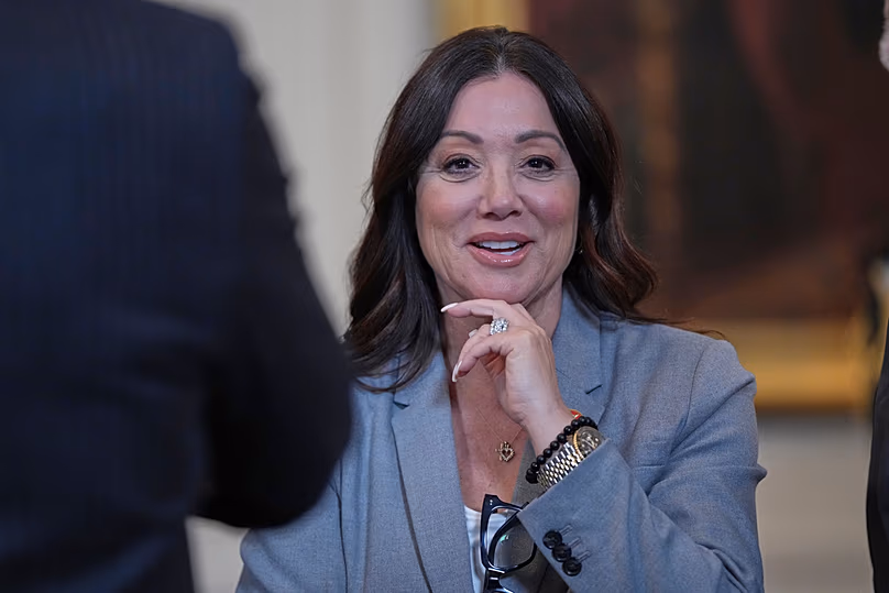 La secrétaire au Travail, Lori Chavez-DeRemer, arrive à un événement en l'honneur des champions de la Major League Soccer 2025, l'Inter Miami, à la Maison Blanche, le jeudi 5 mars 2026.