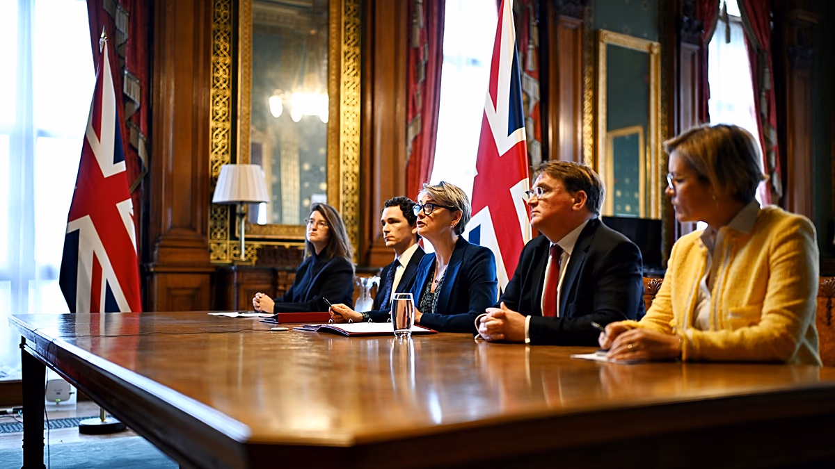 Plus de 40 pays lancent une coalition pour sécuriser le détroit d'Ormuz