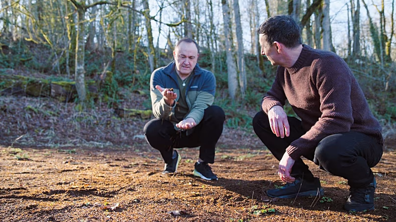 Kristoffer Hughes et Chris Cooper-Hayes se sont associés pour contribuer à introduire la terramation au Royaume-Uni.