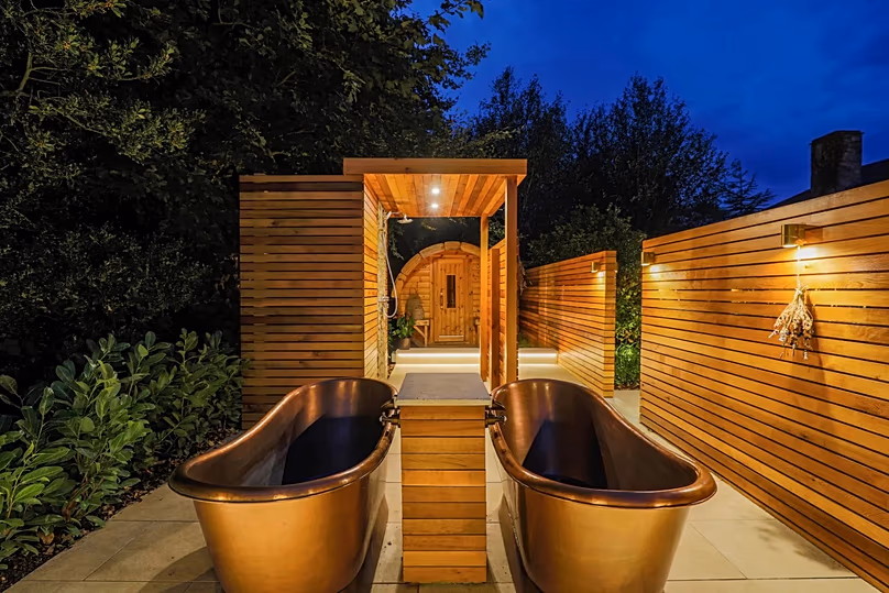 Le Village à Lyons dispose également d'un spa extérieur