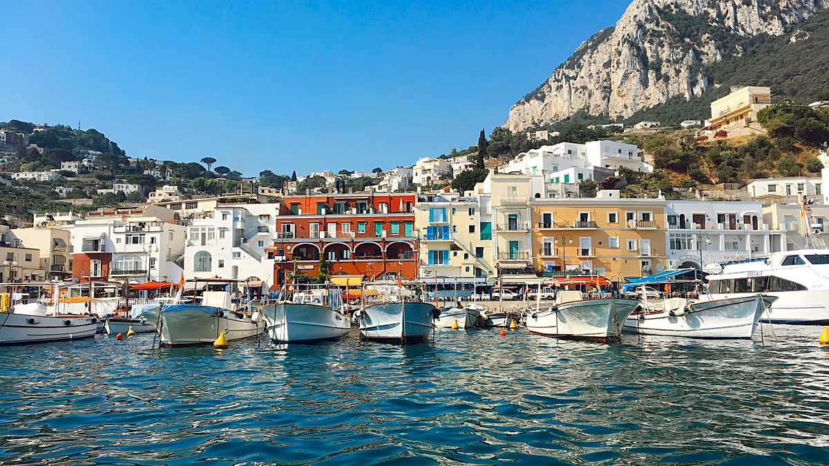 Vous visitez Capri cet été ? Cette nouvelle répression pourrait rendre l'expérience touristique plus relaxante