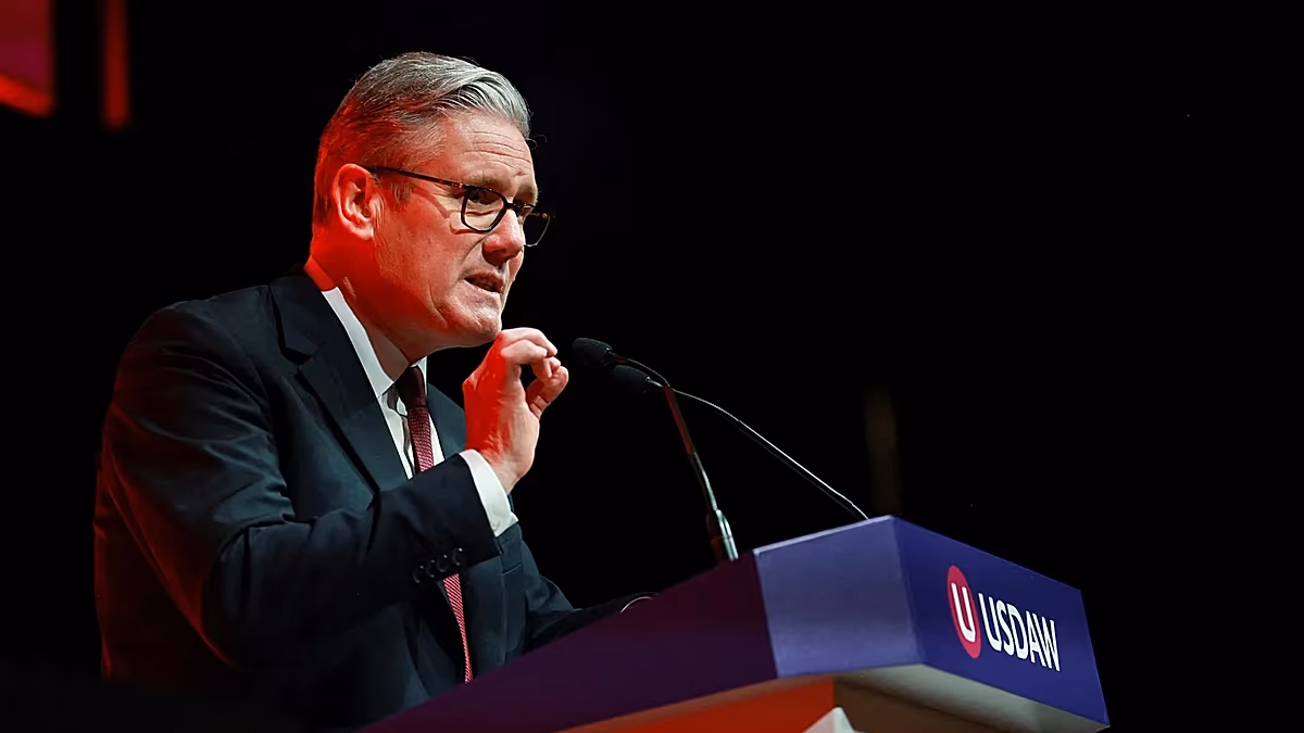 Le Premier ministre britannique Starmer évite une enquête parlementaire sur la nomination de Mandelson au poste d'envoyé américain