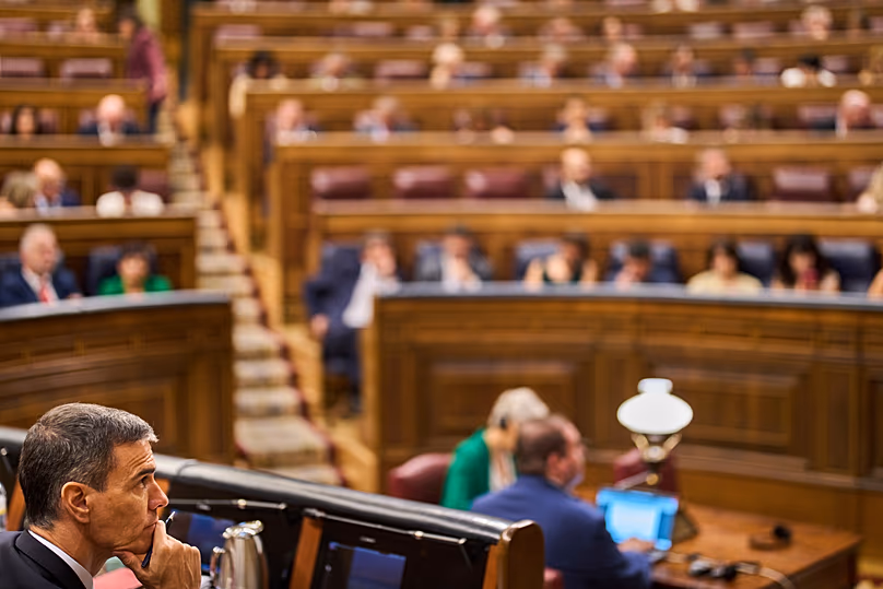 Le Premier ministre espagnol Pedro Sánchez assiste à une session du Parlement à Madrid, le 9 juillet 2025.