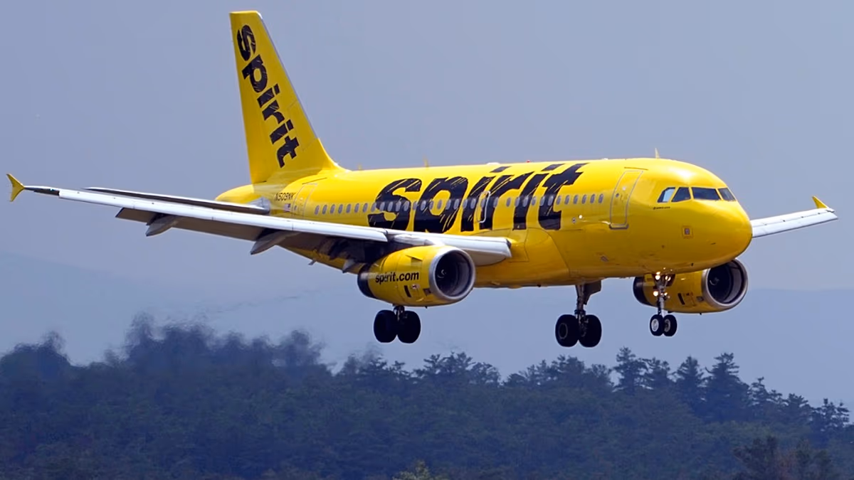 Spirit Airlines déclare qu'elle cessera ses activités et mettra fin à ses opérations « immédiatement » après 34 ans