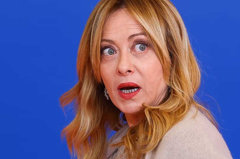 La Première ministre italienne Giorgia Meloni arrive au sommet de l'UE à Nicosie, le 24 avril 2026.