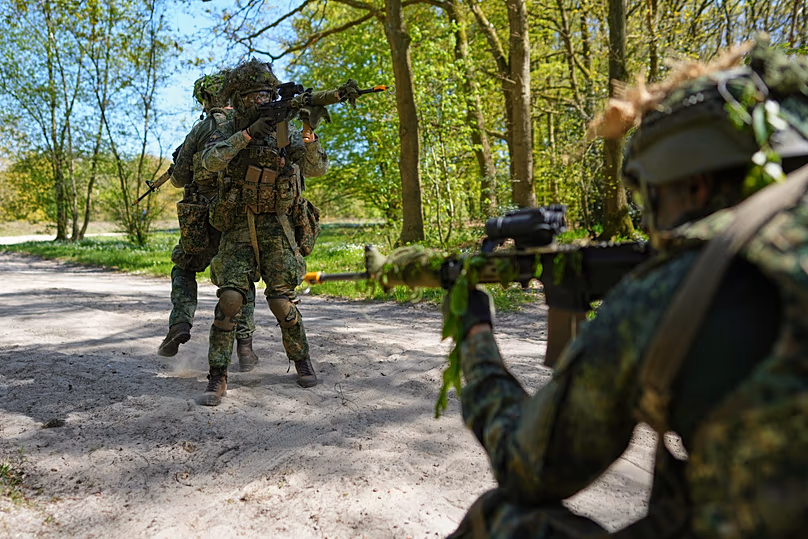 Membres de la réserve nationale du corps de sécurité de la garde du 10e bataillon d'infanterie à Havelte, le 25 avril 2026