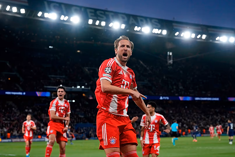 Harry Kane marque et célèbre