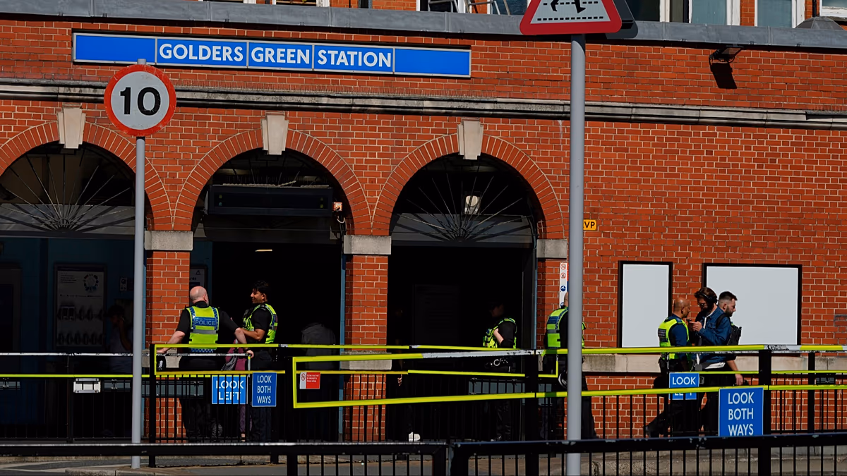 Un homme accusé de tentative de meurtre pour avoir poignardé des hommes juifs à Londres