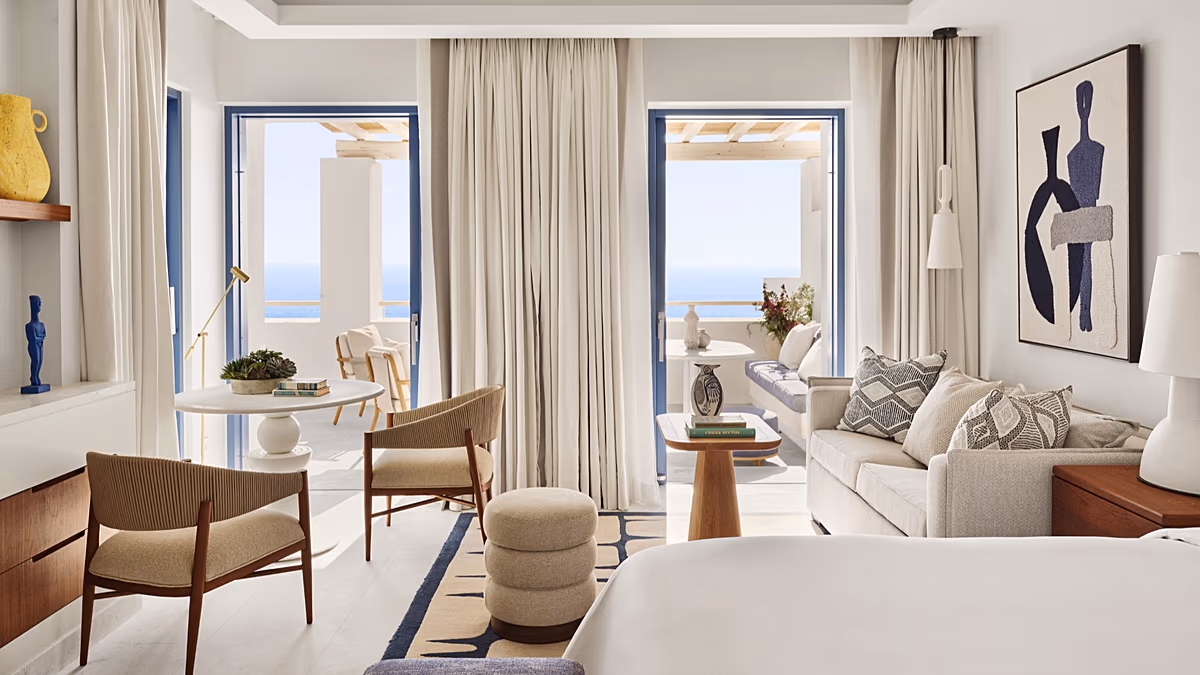 Four Seasons Hotel Mykonos : l'ouverture estivale la plus chaude de Grèce - en images