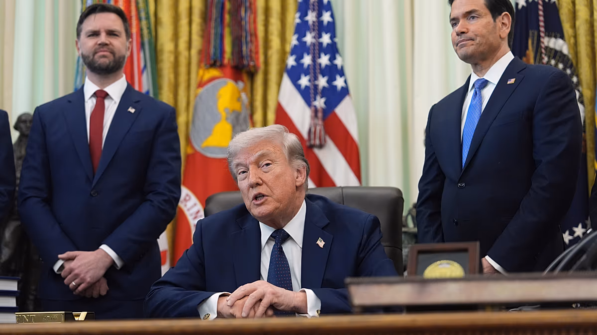 Dans la course à la succession de Trump, Vance et Rubio se lancent dans un concours d'impopularité parmi les Républicains