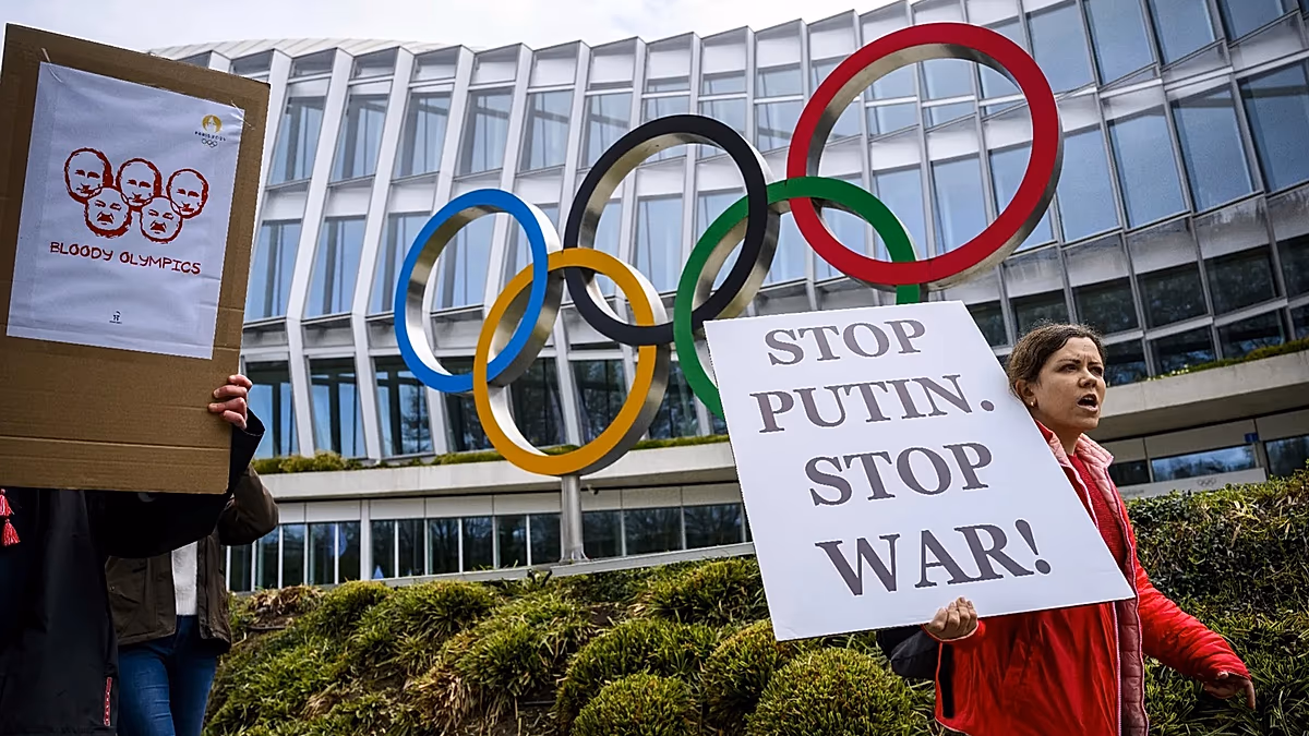 Le CIO lève l'interdiction olympique des athlètes biélorusses, mais les Russes toujours exclus de la compétition